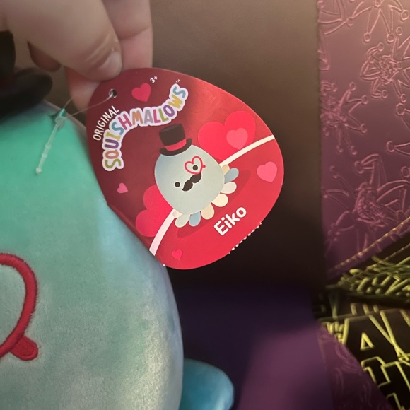 Valentines 8” 2023 Cinnamon Roll Chanel & Octopus Eiko - Picture 6 of 7